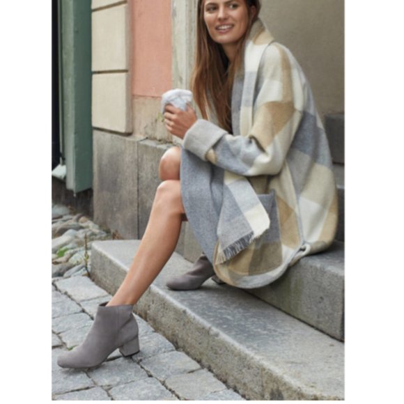 Sam Edelman Edith Grey Suede Block Heel Booties - Picture 1 of 13